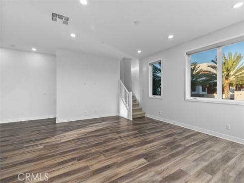 430  Transport  , Tustin, CA