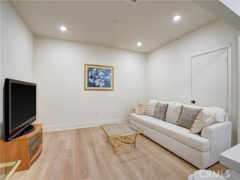 16235  Dawn Way  203 , Tustin, CA