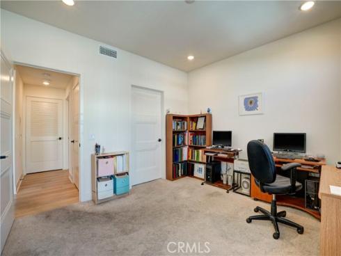 16235  Dawn Way  203 , Tustin, CA