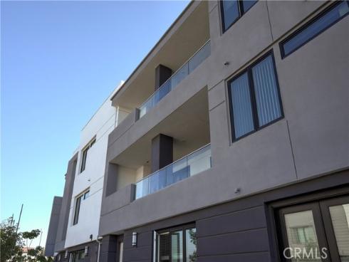 16235  Dawn Way  203 , Tustin, CA