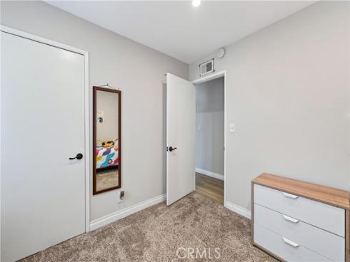 17562  Laurie  , Tustin, CA