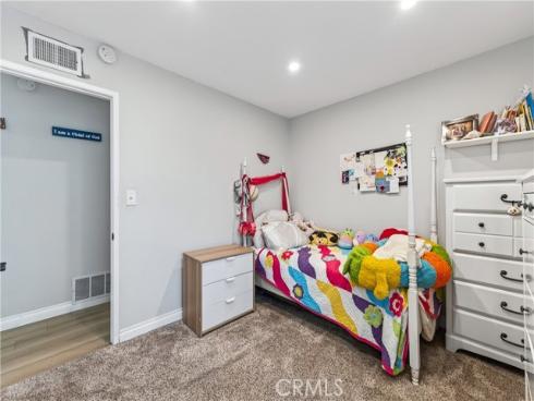 17562  Laurie  , Tustin, CA