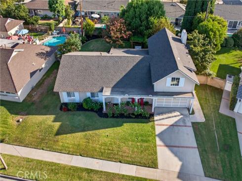 17562  Laurie  , Tustin, CA