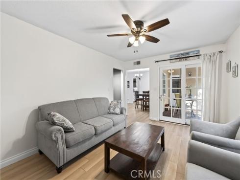 17562  Laurie  , Tustin, CA