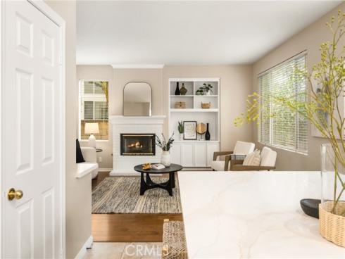 10940  Tantlinger  , Tustin, CA