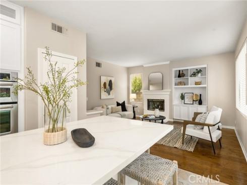 10940  Tantlinger  , Tustin, CA