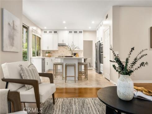 10940  Tantlinger  , Tustin, CA