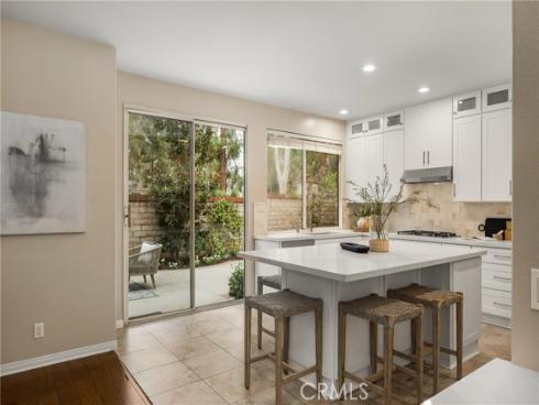 10940  Tantlinger  , Tustin, CA