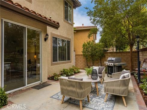 10940  Tantlinger  , Tustin, CA