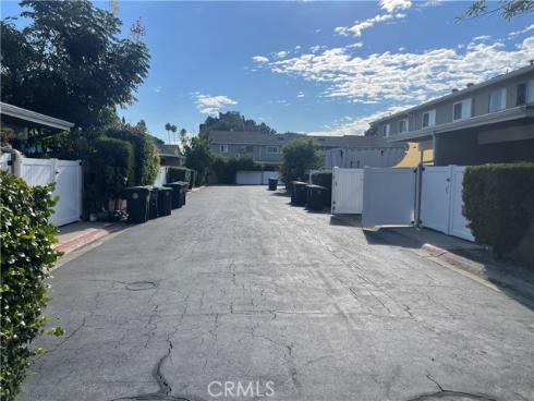 1777  Mitchell  29  Avenue, Tustin, CA