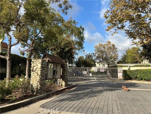 1111  Packers  25 , Tustin, CA