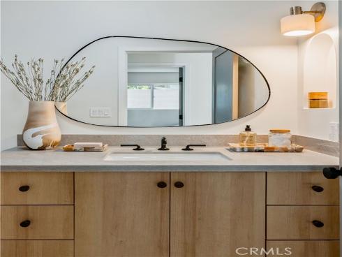 17841  Lucero  , Tustin, CA