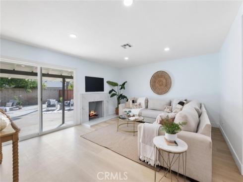 14032  Woodlawn  , Tustin, CA