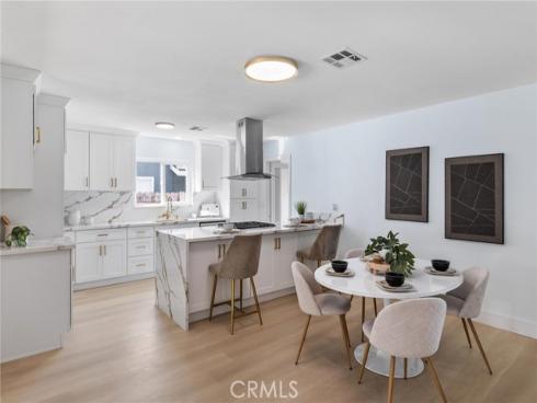 14032  Woodlawn  , Tustin, CA