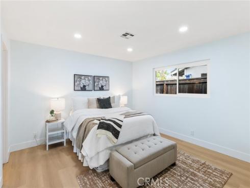 14032  Woodlawn  , Tustin, CA