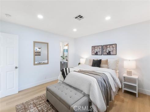 14032  Woodlawn  , Tustin, CA