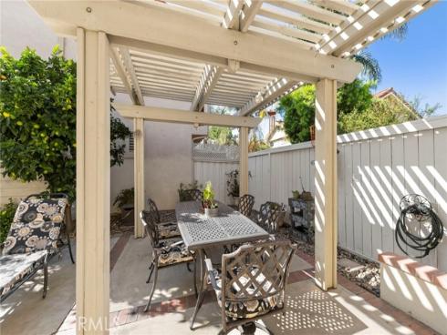 2042  Seminole  , Tustin, CA