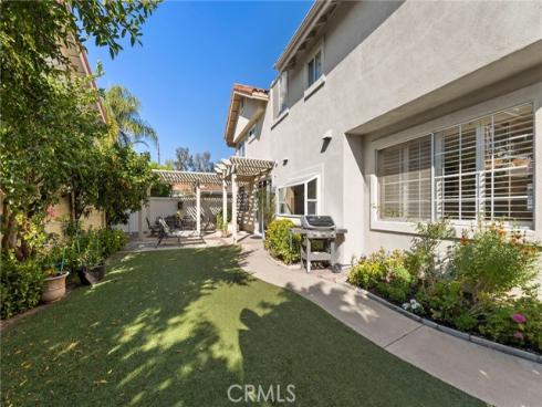 2042  Seminole  , Tustin, CA