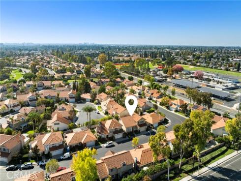 2042  Seminole  , Tustin, CA