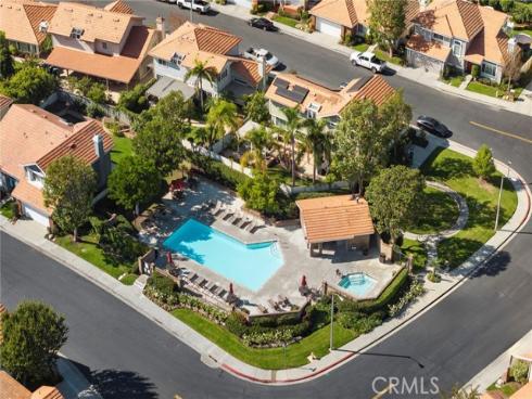 2042  Seminole  , Tustin, CA