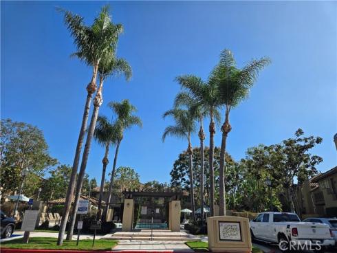 13439  Savanna  , Tustin, CA