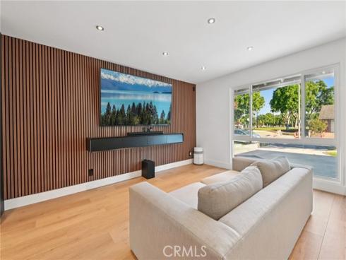 14641  Alder  , Tustin, CA