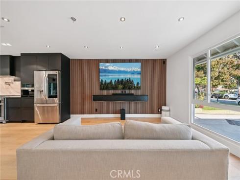 14641  Alder  , Tustin, CA