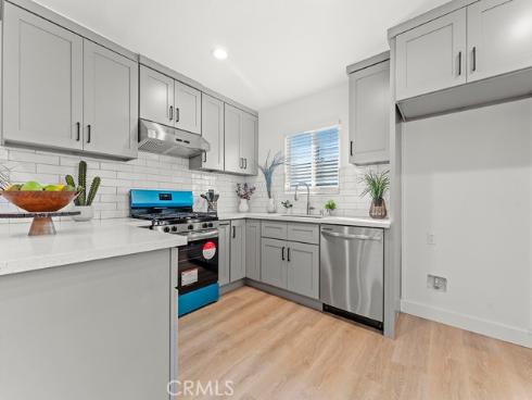 1056  Walter   Avenue, Tustin, CA