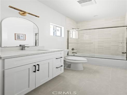 1056  Walter   Avenue, Tustin, CA