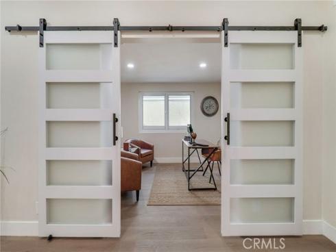 1381  Penrith  , Tustin, CA