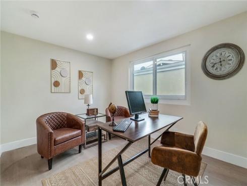 1381  Penrith  , Tustin, CA