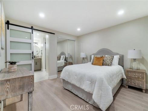 1381  Penrith  , Tustin, CA