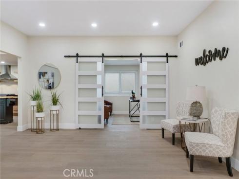 1381  Penrith  , Tustin, CA