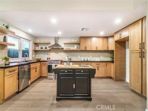 1381  Penrith  , Tustin, CA