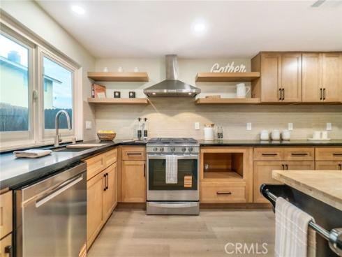 1381  Penrith  , Tustin, CA