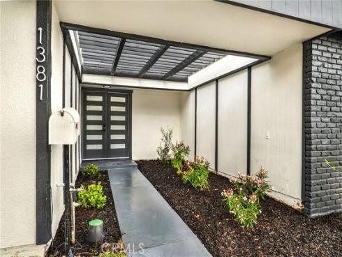 1381  Penrith  , Tustin, CA