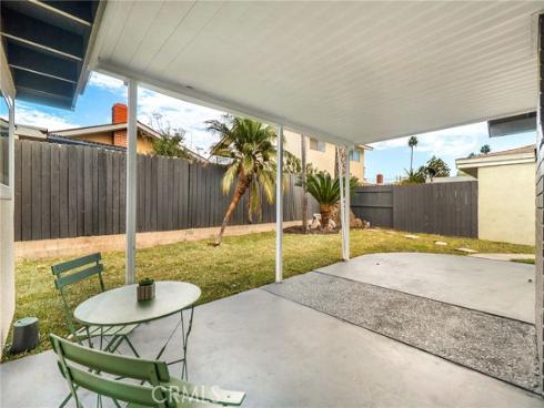 1381  Penrith  , Tustin, CA