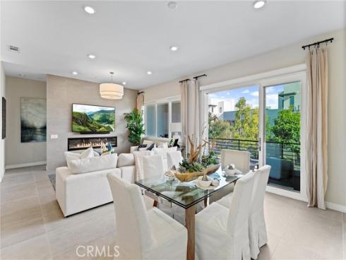 419  Transport  , Tustin, CA