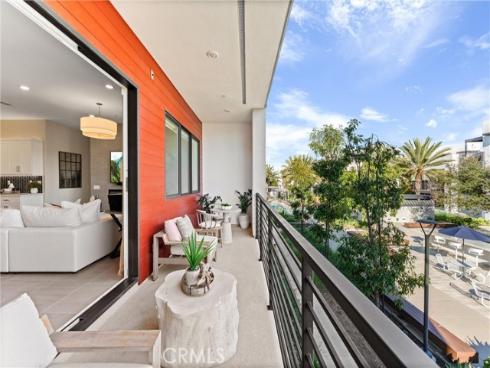 419  Transport  , Tustin, CA