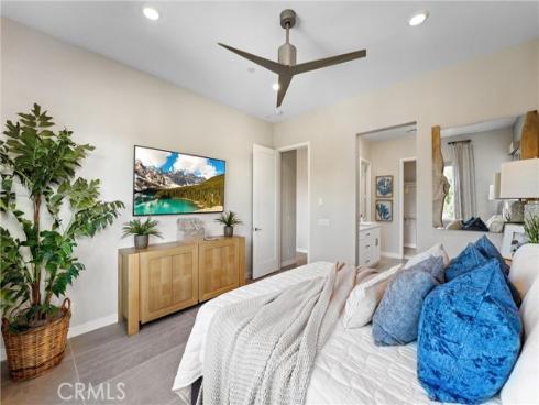 419  Transport  , Tustin, CA