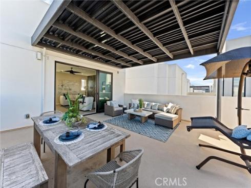 419  Transport  , Tustin, CA