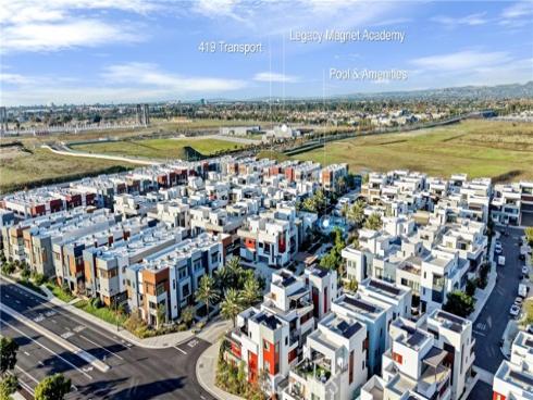 419  Transport  , Tustin, CA