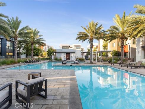 419  Transport  , Tustin, CA