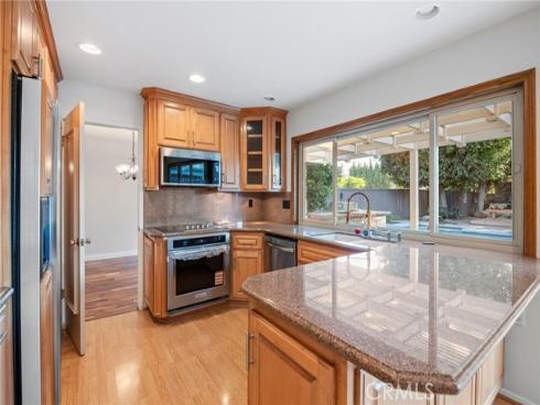 14892  Foxcroft  , Tustin, CA