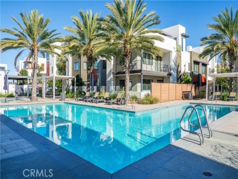 159  Waypoint  , Tustin, CA