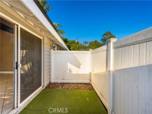 1062  Walnut  C  Street, Tustin, CA