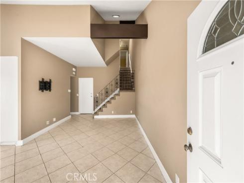 1062  Walnut  C  Street, Tustin, CA