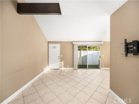 1062  Walnut  C  Street, Tustin, CA