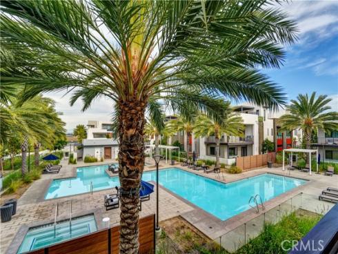 413  Transport  , Tustin, CA