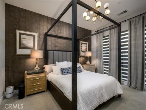 413  Transport  , Tustin, CA